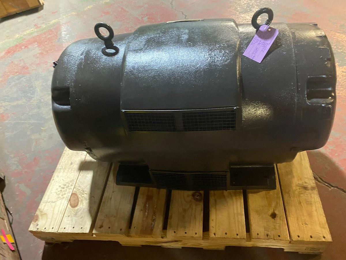 Used Baldor,18T319Y087, 300HP SUPER E Motor 3560RPM 460V 449TSC