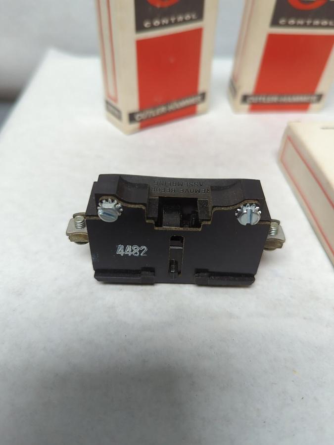 CUTLER-HAMMER,10933H1A,AUXILIARY CONTACTS FOR SIZE 0 & 1 LOT OF 5 NOS