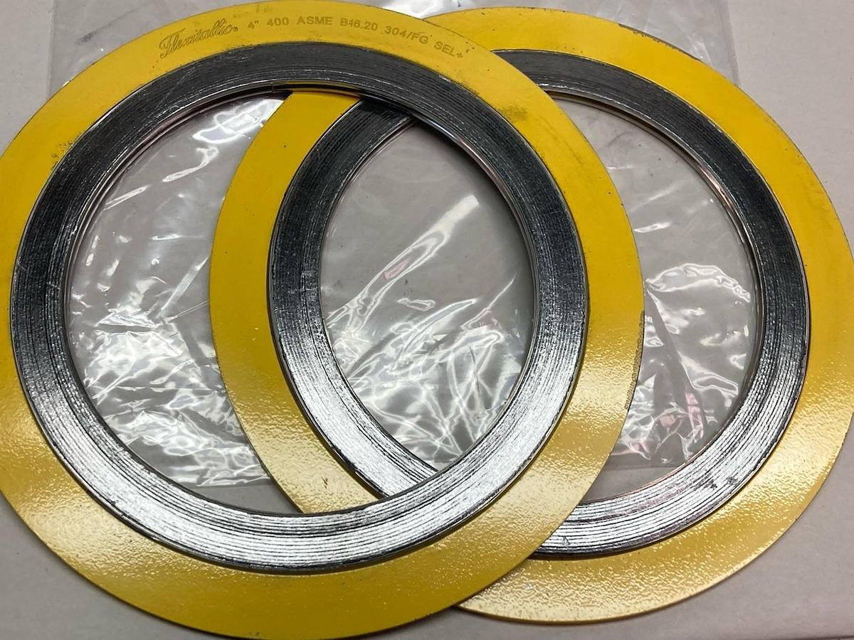 Flexitallic,400 ASME,4 Inch Spiral Round Gasket B16.20 304/FG LOT OF 2