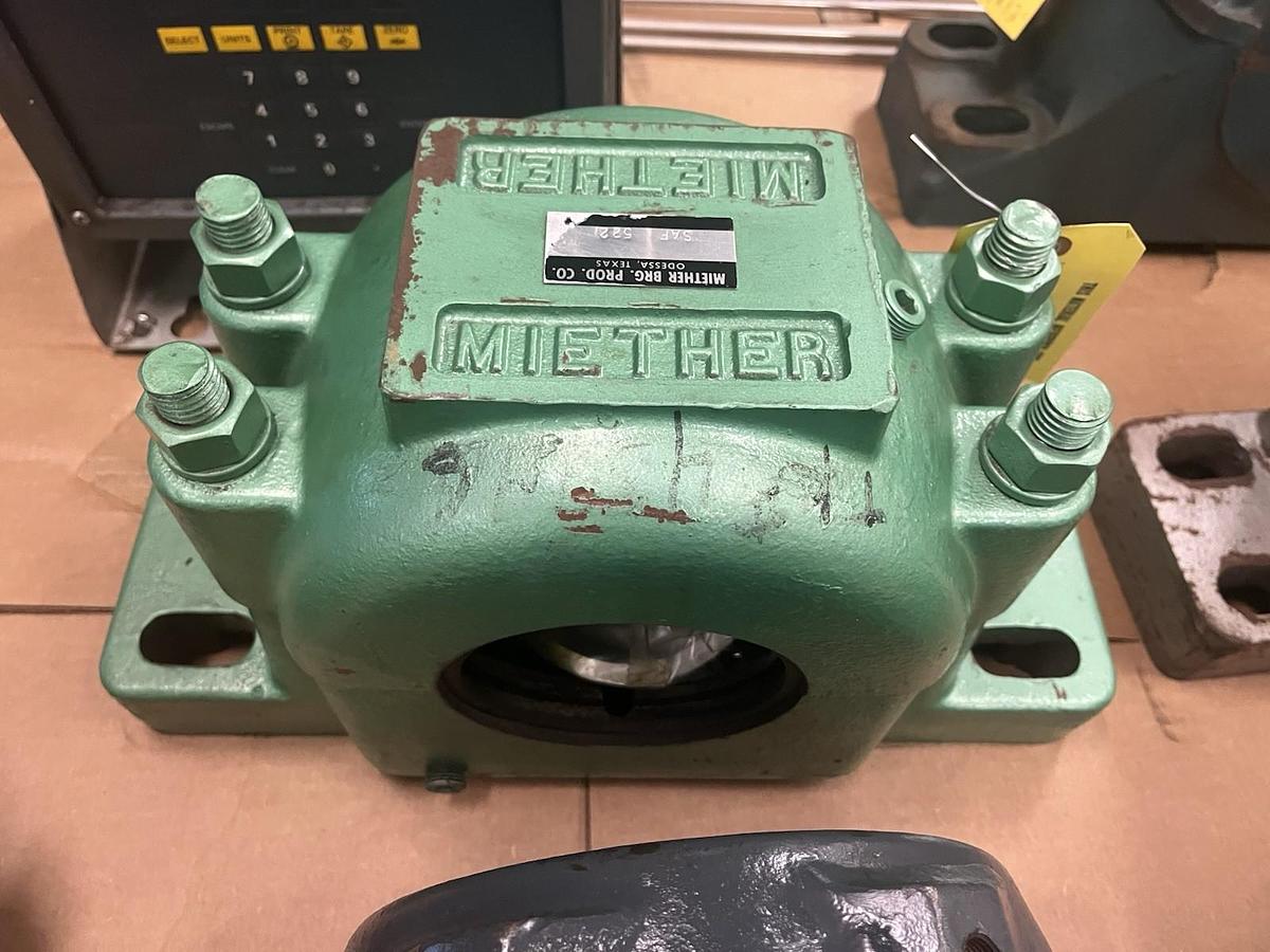 Used MIETHER,SAF-522,PILLOW BLOCK BEARING HOUSING