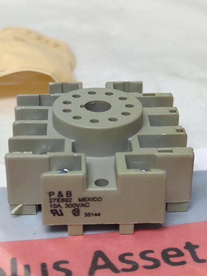 POTTER & BRUMFIELD,27E892,RELAY SOCKET 11-PIN 10AMP NOS