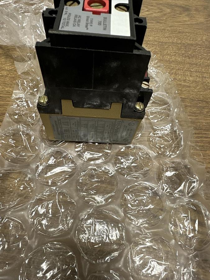 Allen Bradley,700P000A1,Starter Relay