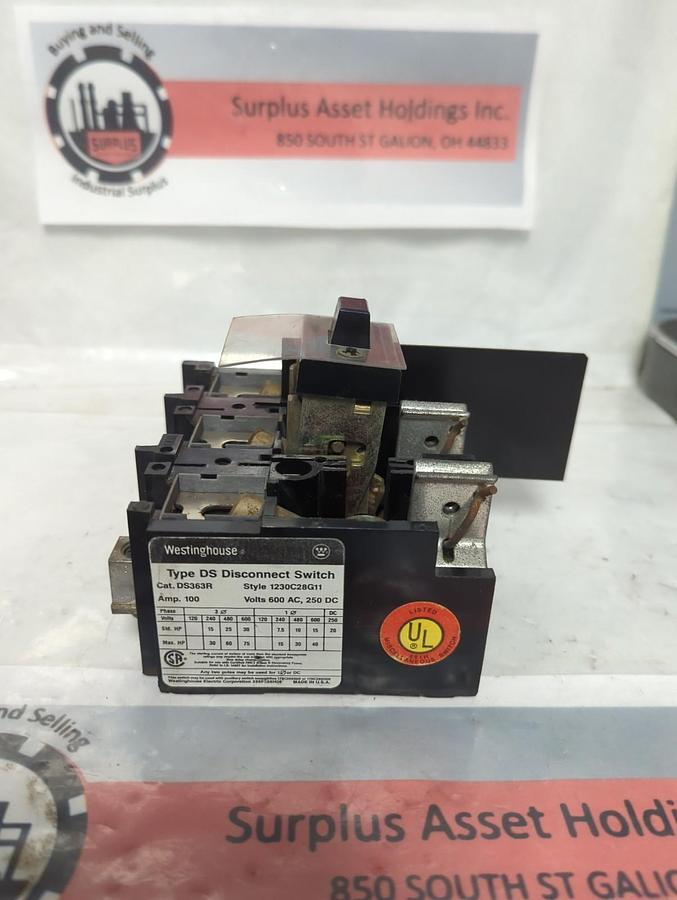 Used WESTINGHOUSE,DS363R,TYPE DS DISCONNECT SWITCH 100 AMP 600VAC 250VAC PRE-OWNED