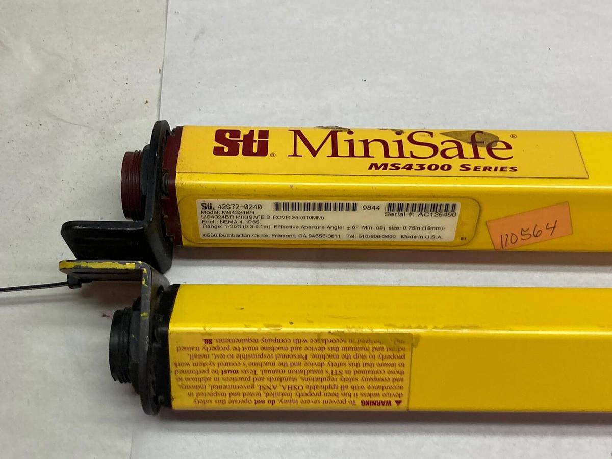 Used STI,MS4324BR Reciever/MS4324BX Transmitter Safety Light Curtain Set