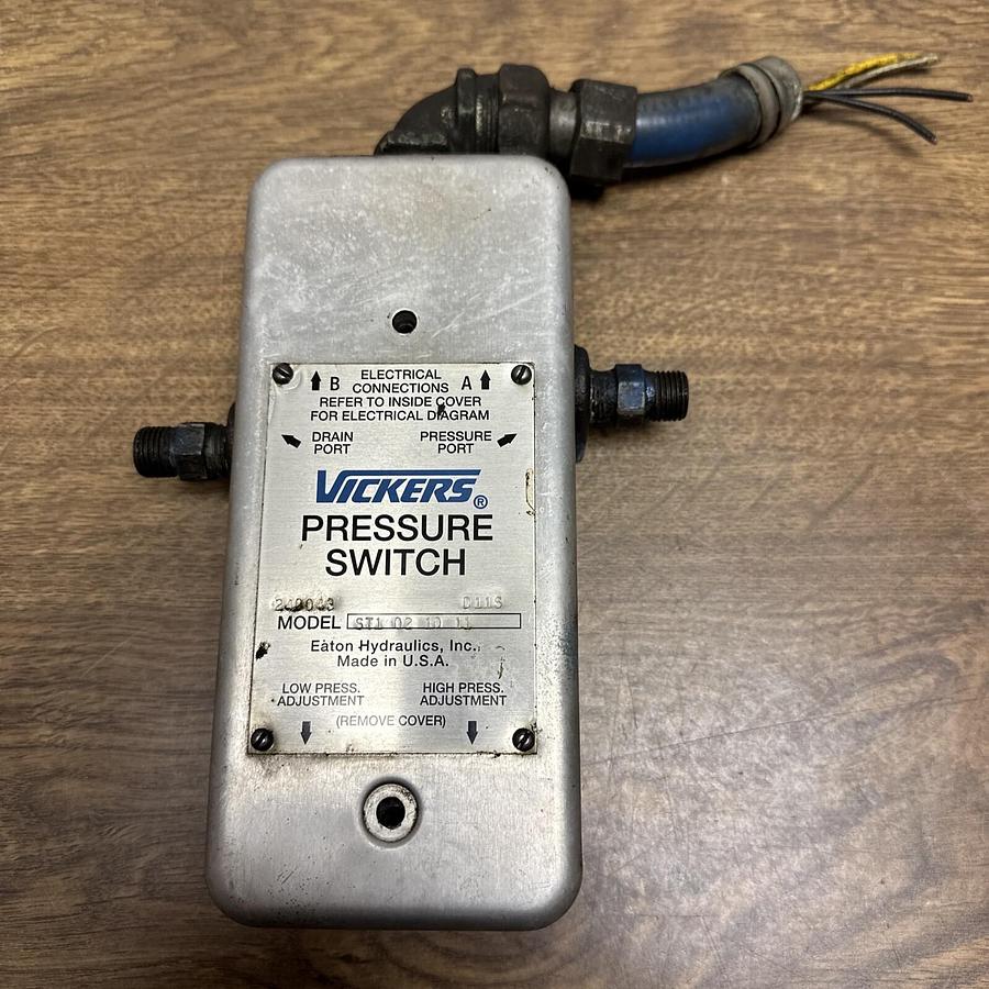 Used VIckers,ST1 02 10 11,Pressure Switch