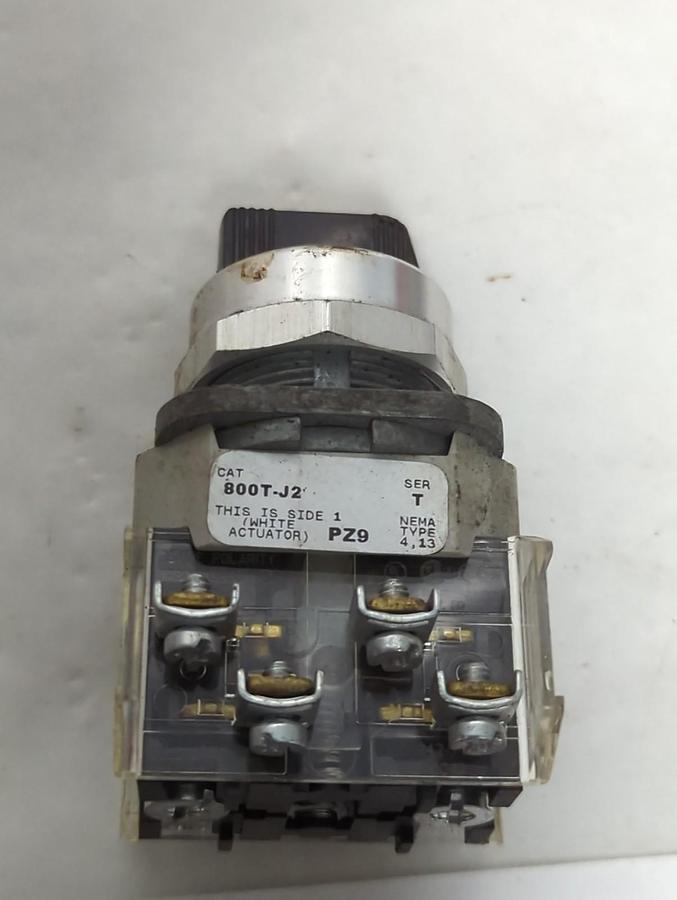 Used ALLEN BRADLEY,800T-J2,SERIES T SELECTOR SWITCH PRE-OWNED