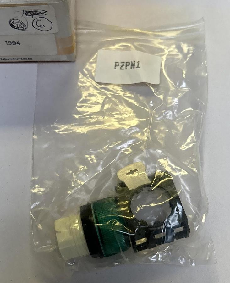 AGUT,PZP-N1,GREEN PILOT LIGHT LOT OF 6 NOS