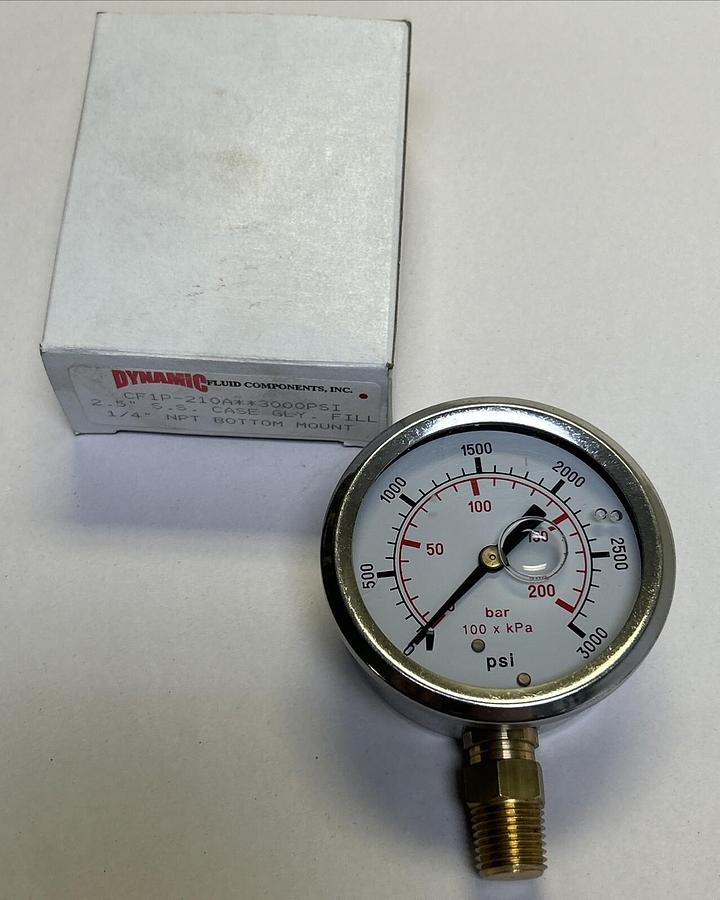 Used DYNAMIC,CF1P-210A,PRESSURE GAUGE 3000PSI 1/4INCH NOS