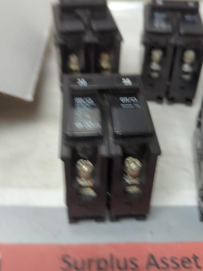Used CUTLER-HAMMER,BR230,CIRCUIT BREAKER 30 AMP 2-POLE LOT OF 5 PRE-OWNED