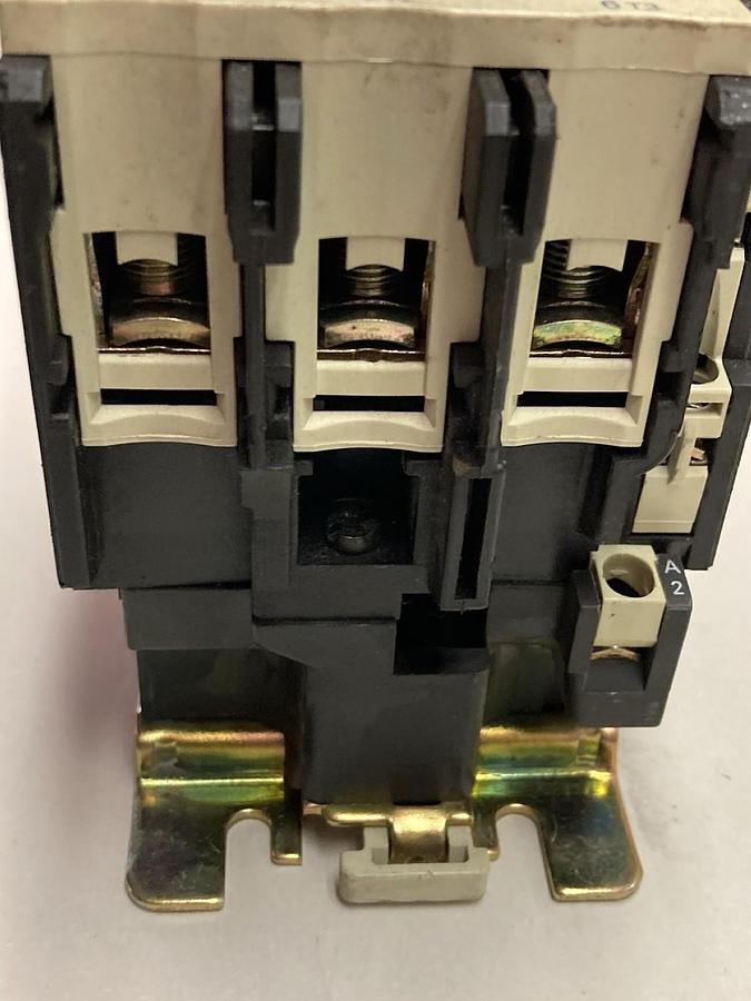 Telemecanique,LC1 D8011,Contactor 48V 50/60Hz 125A