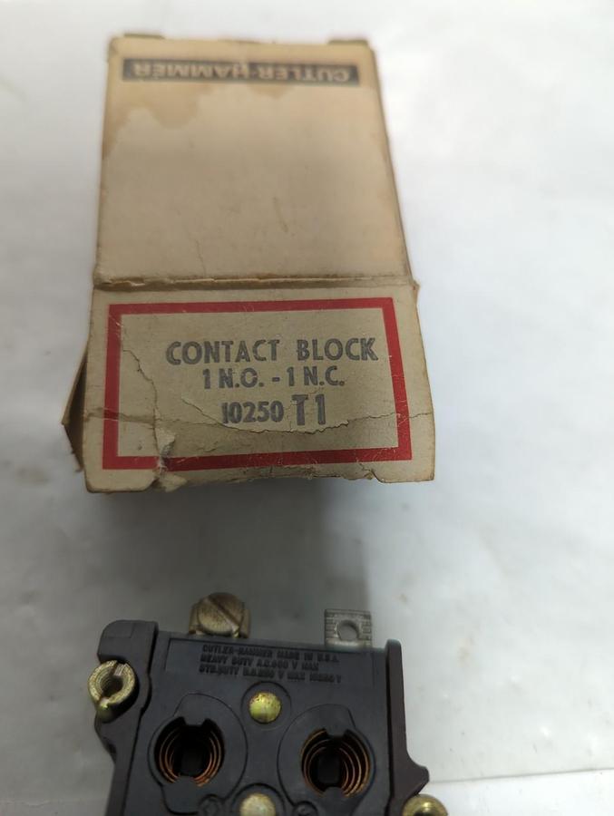 CUTLER HAMMER,10250T1,CONTACT BLOCK T1 LOT OF 2 NOS