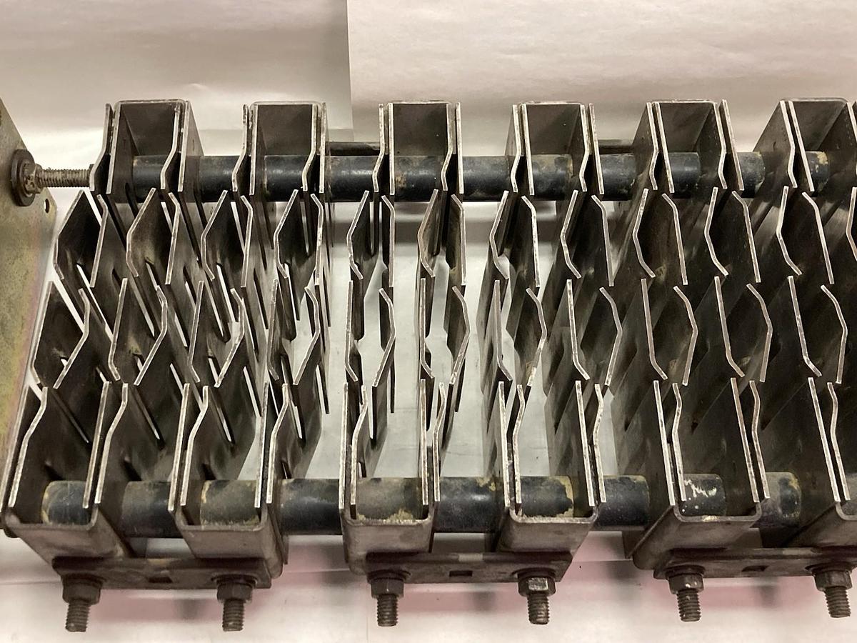 Used General Electric,9141A004A101,Punched Steel Grid Resistor 0.011OHMS 600V