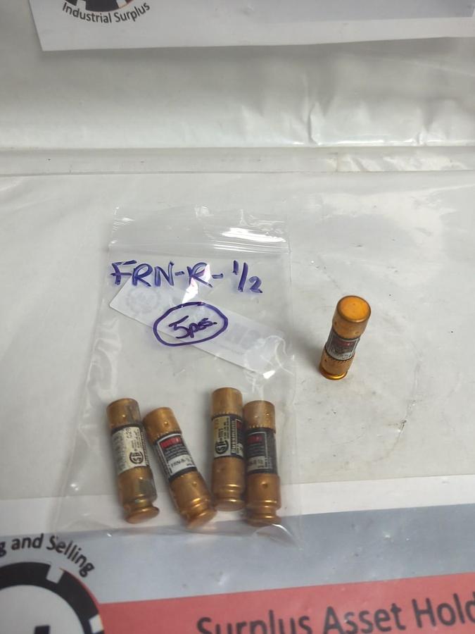Used COOPER BUSSMANN,FRN-R-1/2,FUSETRON 1/2 AMP FUSE LOT OF 5 PRE-OWNED