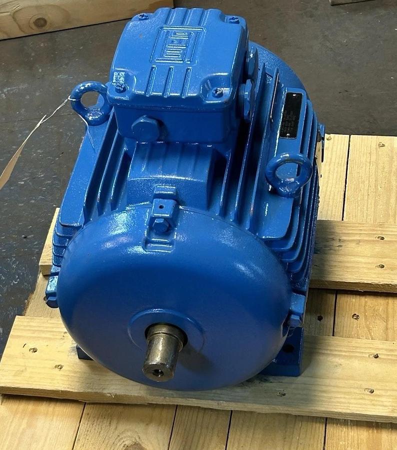 WEG,1013350203,MOTOR 15/17KW 400/440V 2900/3490RPM 3PH 132M-02 FRAME