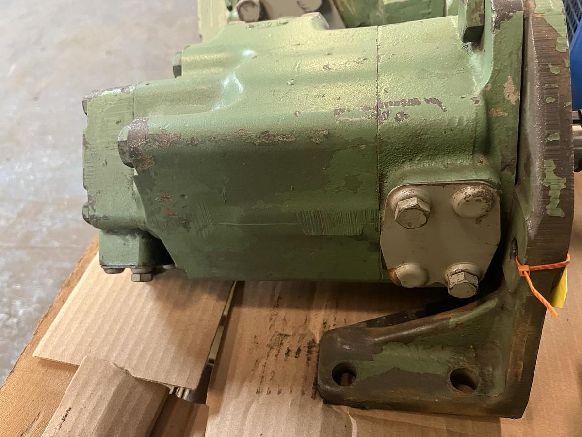 Used VICKERS,3520V35A-5-1DD-10-181,VANE PUMP