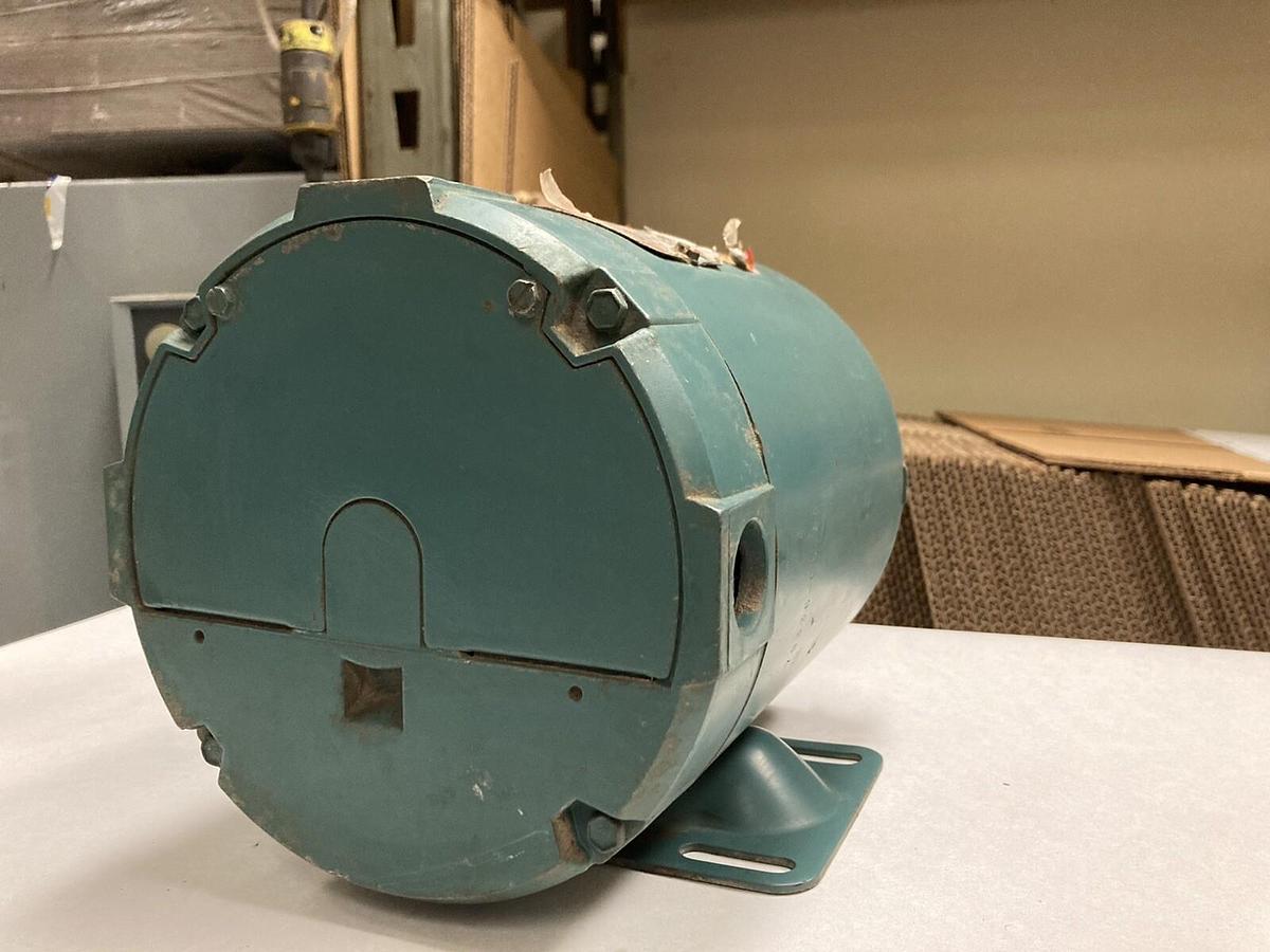 Used Reliance Electric,P56H1605S-XN,1/2 HP Electric Motor 1140 RPM 208/230V