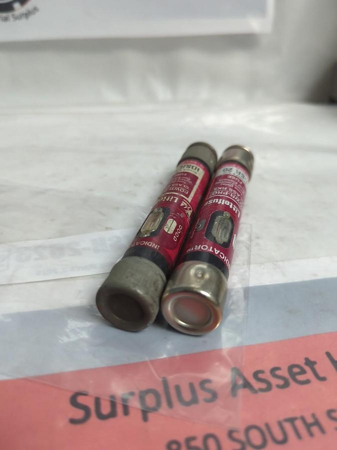 Used LITTELFUSE,IDSR20,INDICATOR 20 AMP FUSE LOT OF 2 PRE-OWNED