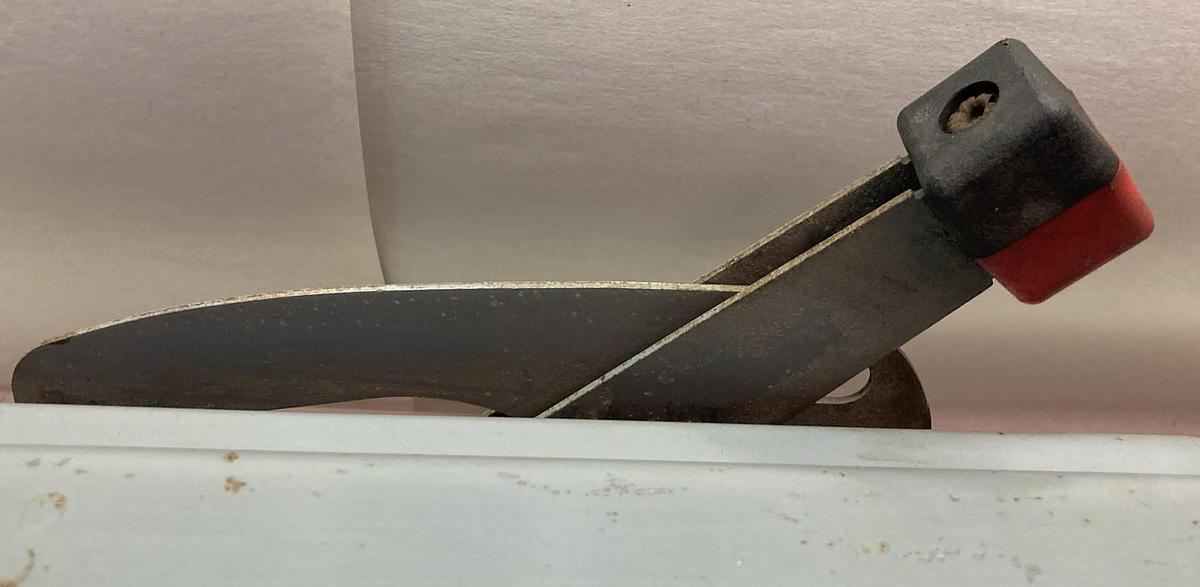 Used Square D,H221N,Circuit Breaker 30A 240V Type 1 Enclosure