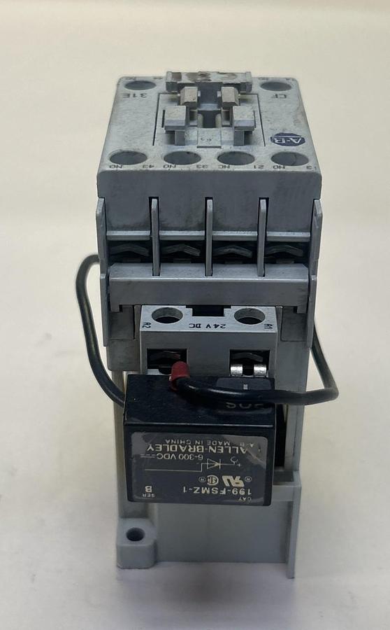 Used ALLEN BRADLEY,700-CF310Z*,CONTACTOR 24VDC COIL