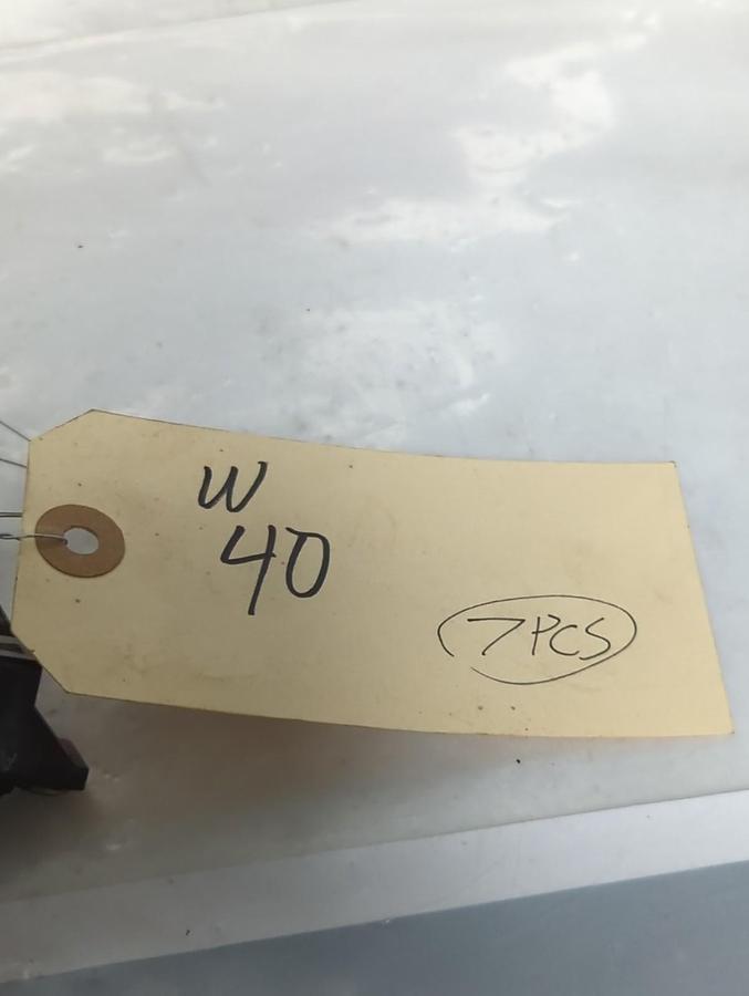 Used ALLEN BRADLEY,W40,THERMAL OVERLOAD HEATER ELEMENT LOT OF 7 PRE-OWNED
