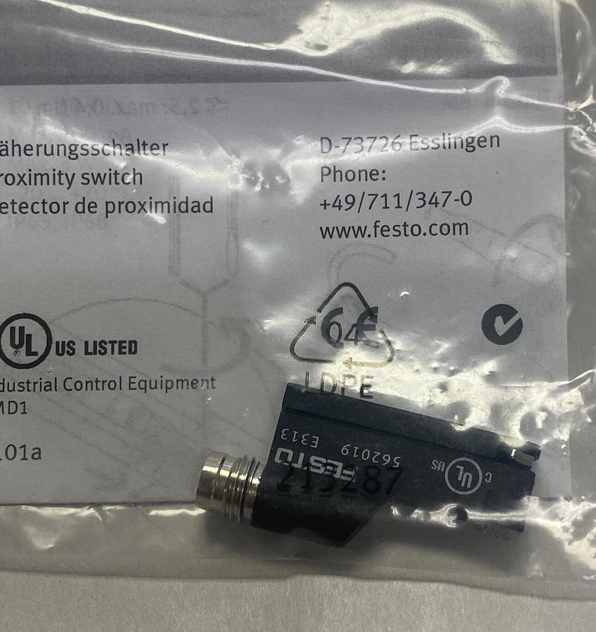 Used FESTO,SMT-8-SL-...-,B PROXIMITY SENSOR NEW