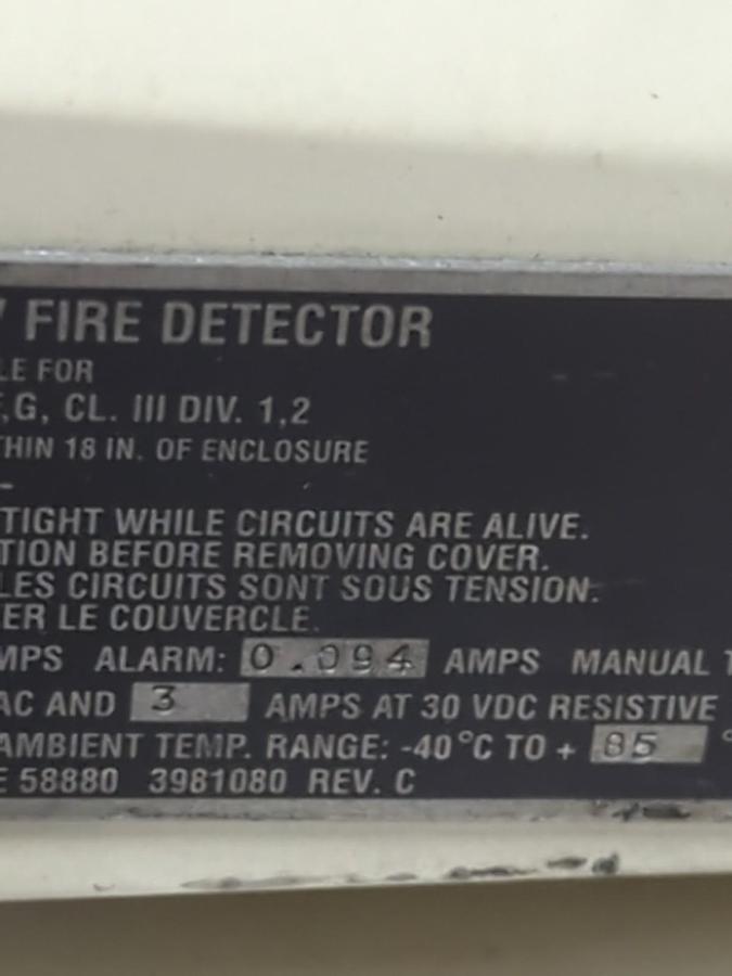 Used OMNIGUARD,652-10101,U/V FIRE DETECTOR 24VDC 18-32V NEMA 4 PRE-OWNED