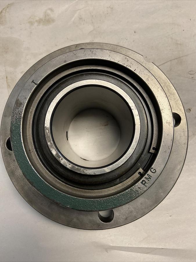 Dodge,FCS2215RE 44864,Flange Bearing 2-15/16 INCH