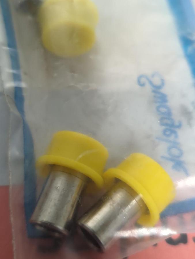 SWAGELOK,SS-4-VCO-3,STAINLESS STEEL VCO FITTING 1/4 IN TUBE LOT OF 4 NOS