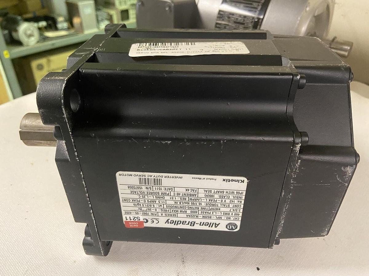 Used Allen Bradley,MPL-B520K-MJ22AA,Servo Motor Series A