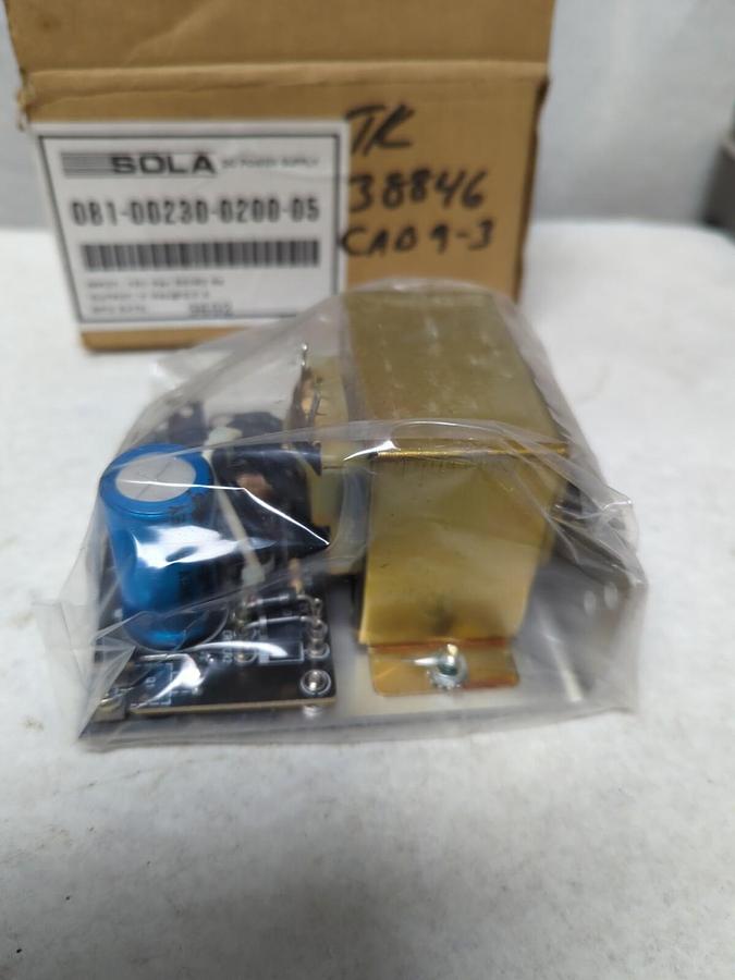 SOLA,081-00230-0200-05,POWER SUPPLY 120VAC 50/60HZ NOS