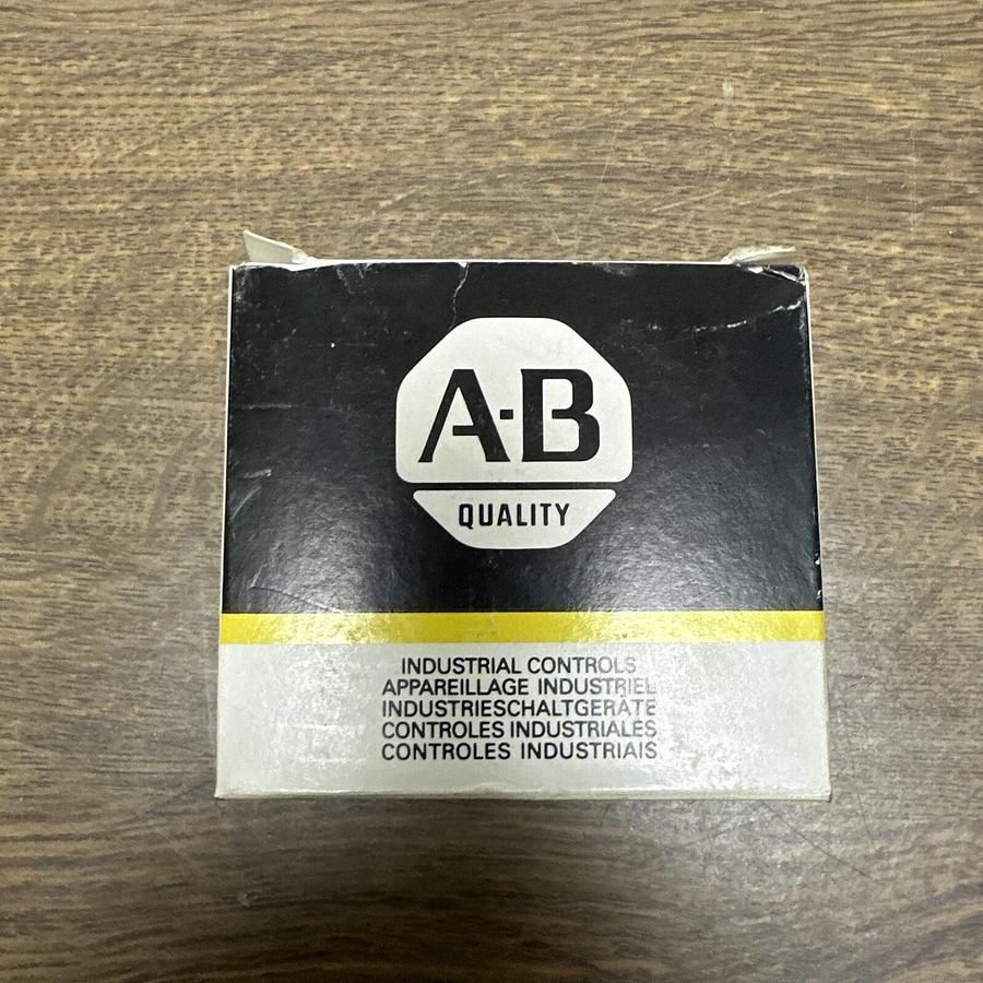 Used Allen Bradley,1492-GH012,Circuit Breaker