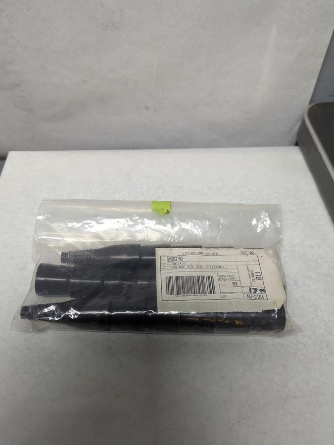 DIGI-KEY,A16052-ND,CONNECTOR BOOT SEAL SIZE 17 FLEXIBLE LOT OF 17 NOS