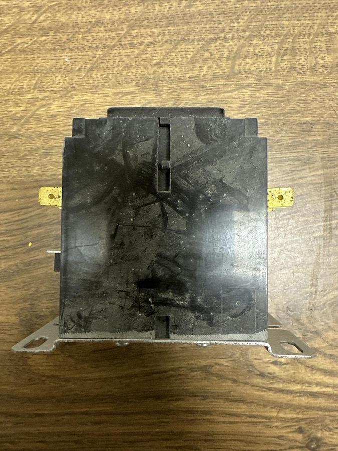 Square D,8910DPA33V07,Definite Purpose Magnetic Contactor