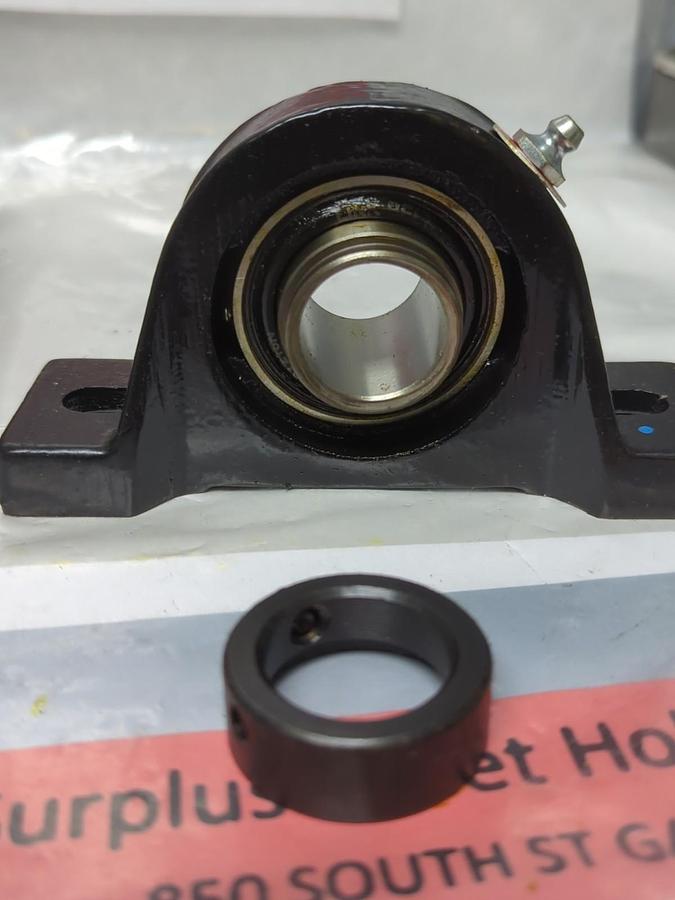 REXNORD,P3Y216N,PILLOW BLOCK 1/2 INCH BORE NOS