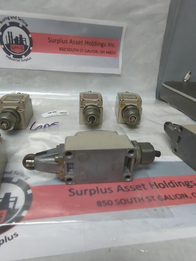 Used OMRON,WLD2-LD,LIMIT SWITCH LOT OF 6 PRE-OWNED