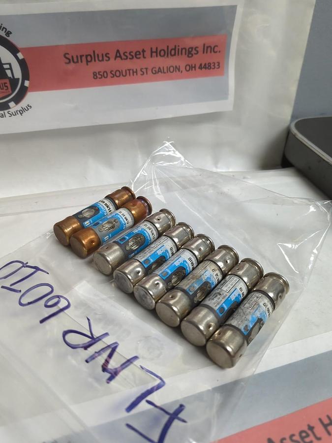 Used LITTELFUSE,FLNR-60ID,INDICATOR 60 AMP FUSE LOT OF 8 PRE-OWNED