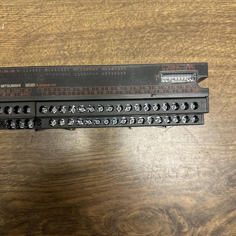 Used Mitsubishi Melsec,AJ65SBTB1-32T,Output Unit