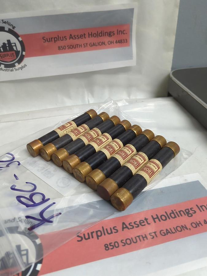 Used COOPER BUSSMANN,KBC-30,TRON 30 AMP FUSE LOT OF 8 PRE-OWNED