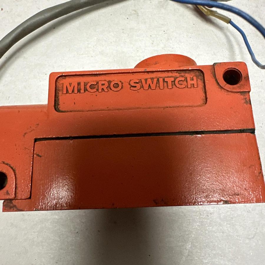 Used Micro Switch,FEMLS7A 1011,Modulated Light Switch (G113)