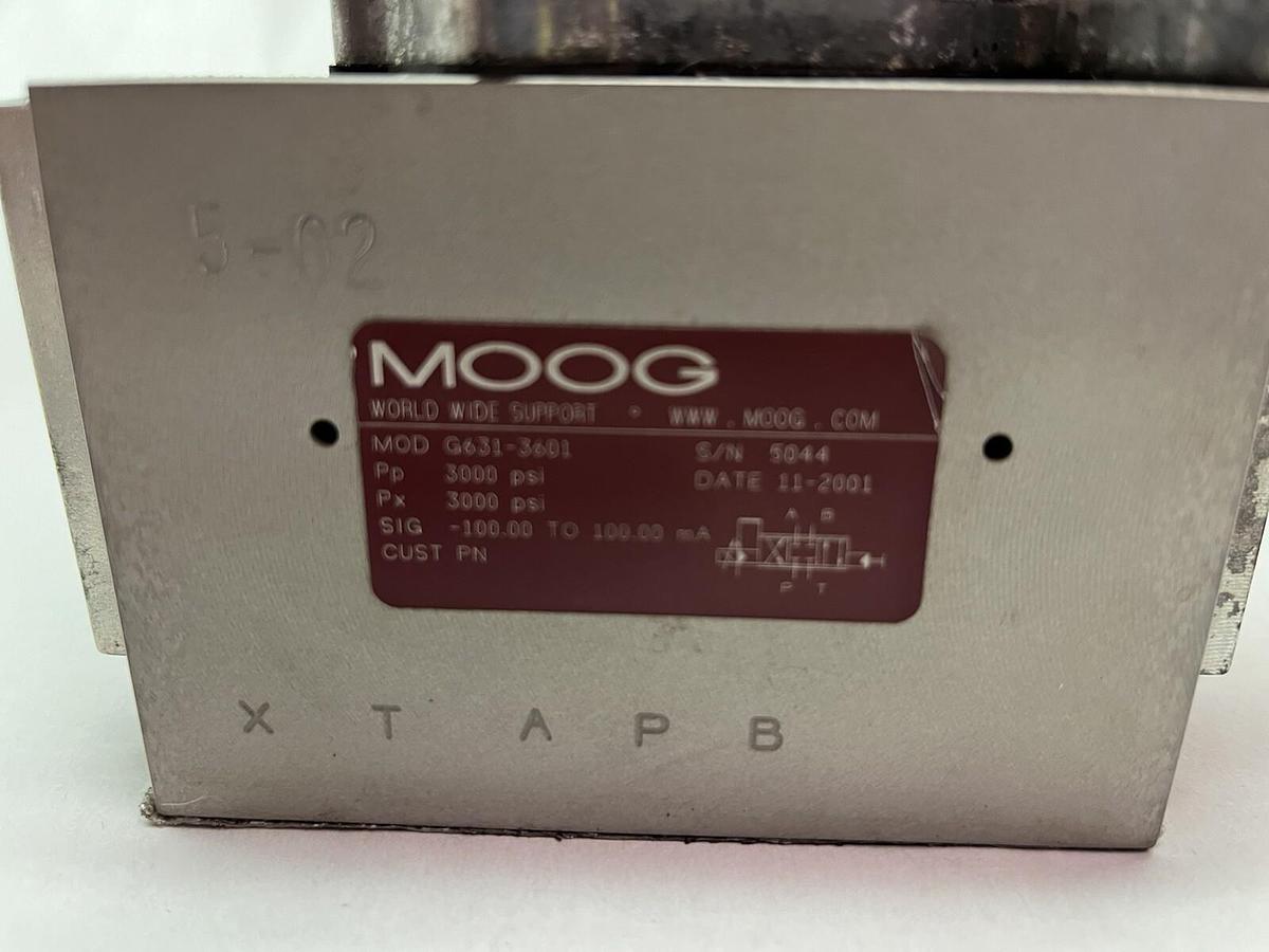 Used MOOG,G631-3601,SERVO VALVE