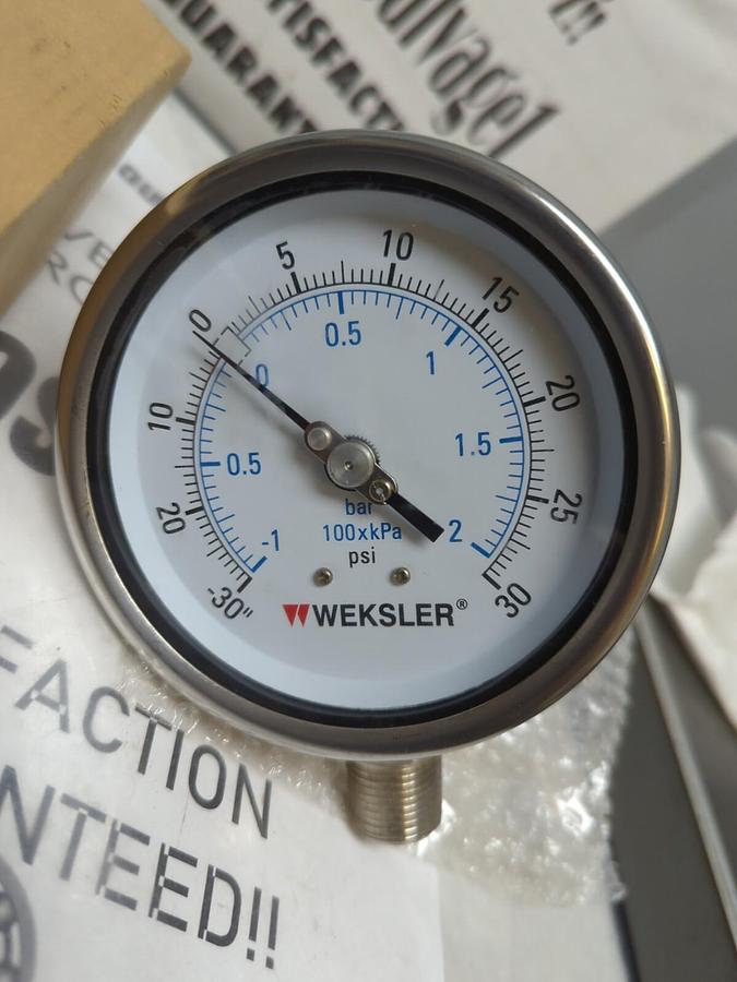 WEKSLER,BACYCB2LW,4 INCH PRESSURE GAUGE 1/2 IN NPT 30 IN-30PSI/KPA NOS