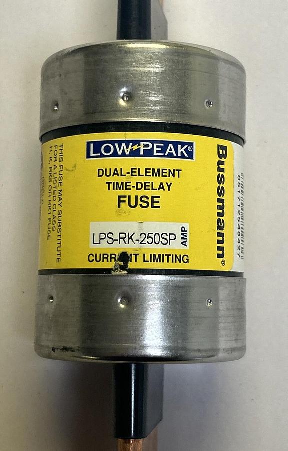 BUSSMANN,LPS-RK-250SP,LOW PEAK FUSE 250A 600V NOS