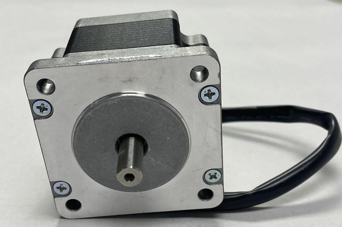 ORIENTAL MOTOR VEXTA,C049U-9212H, STEPPING MOTOR 1.4A 4.2V NEW NO BOX