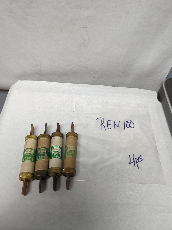 COOPER BUSSMANN,REN-100,SUPER-LAG RENEWABLE 100 AMP FUSE LOT OF 4 PRE-OWNED