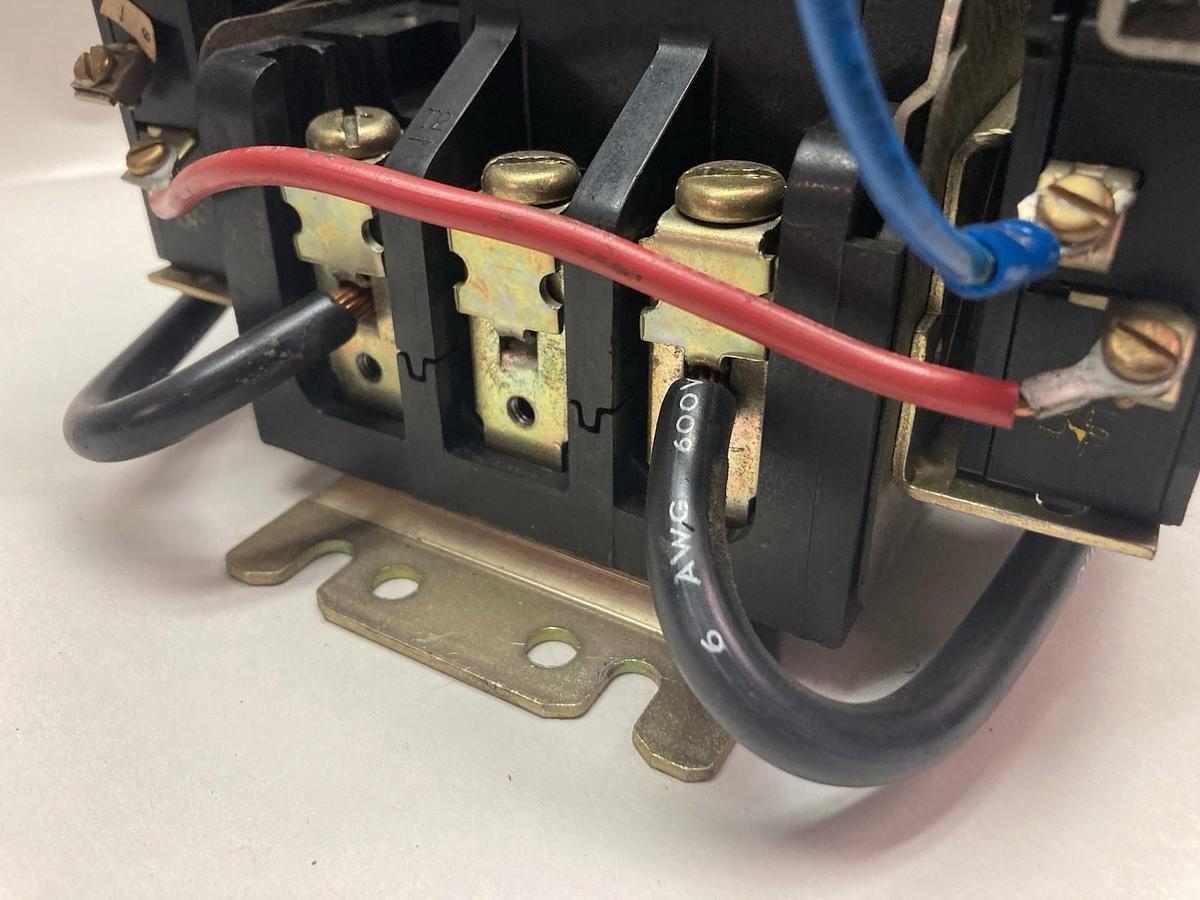 Used General Electric,CR1060000CBA,Nema Size 2 Starter Motor 45A