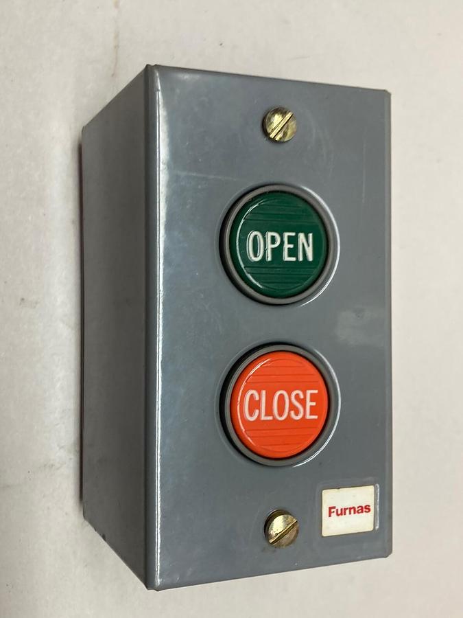 Used Furnas,50RA3HJ,Push Button 600/240VAC