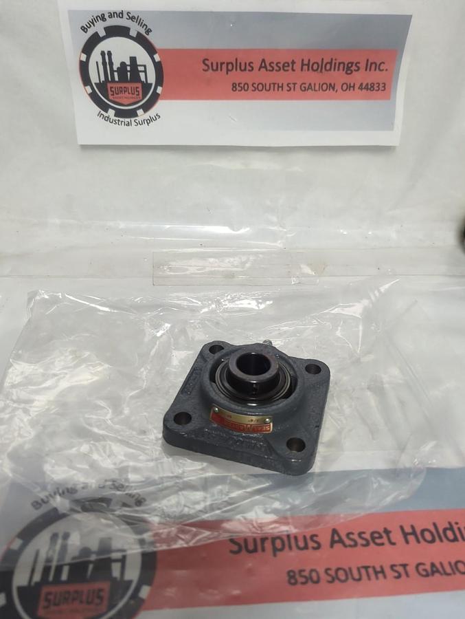 Used SEALMASTER,SF-12,4-BOLT FLANGE BEARING 3/4 INCH BORE PRE-OWNED
