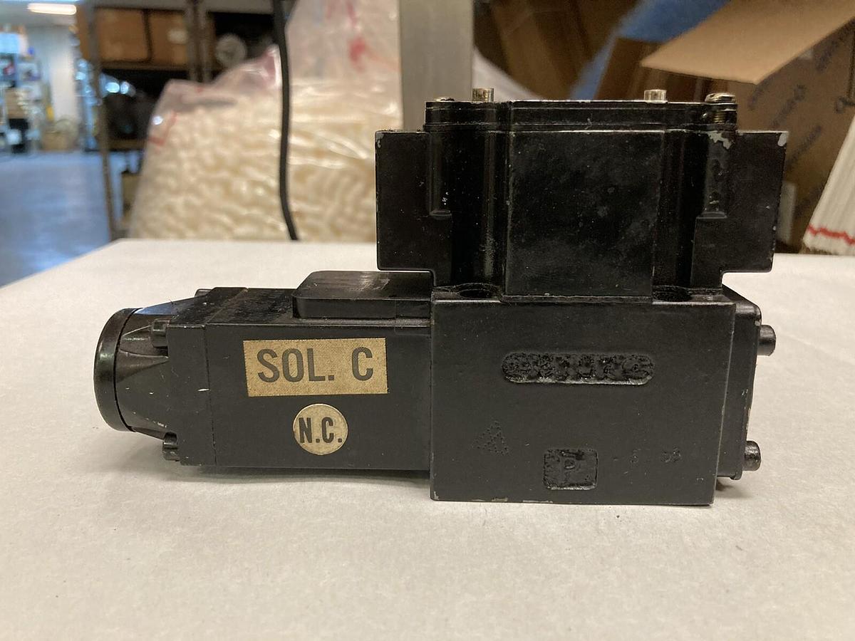 Used Bosch,4WE6EA52/AW110-50/60N9DA/V,Directional Control Valve