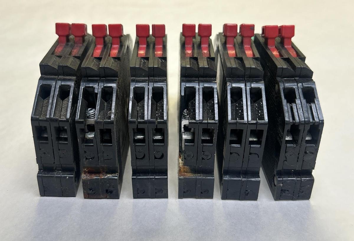 Used ZINSO CHALLENGER SYLVANIA,R-38,TANDEM CIRCUIT BREAKER 20A 120/240V 2P LOT OF 6