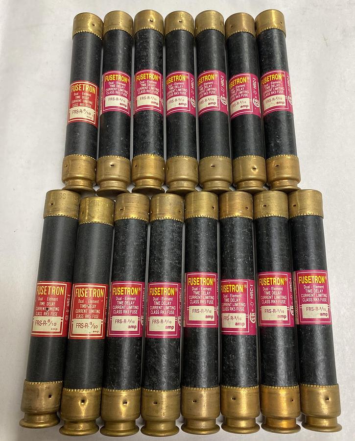 Cooper Bussmann,FRS-R-8/10,Fusetron Fuse Lot Of 15 NOS